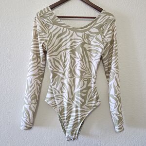 Billabong Long Sleeve Swim Bodysuit Zebra Green White Cross Back XL